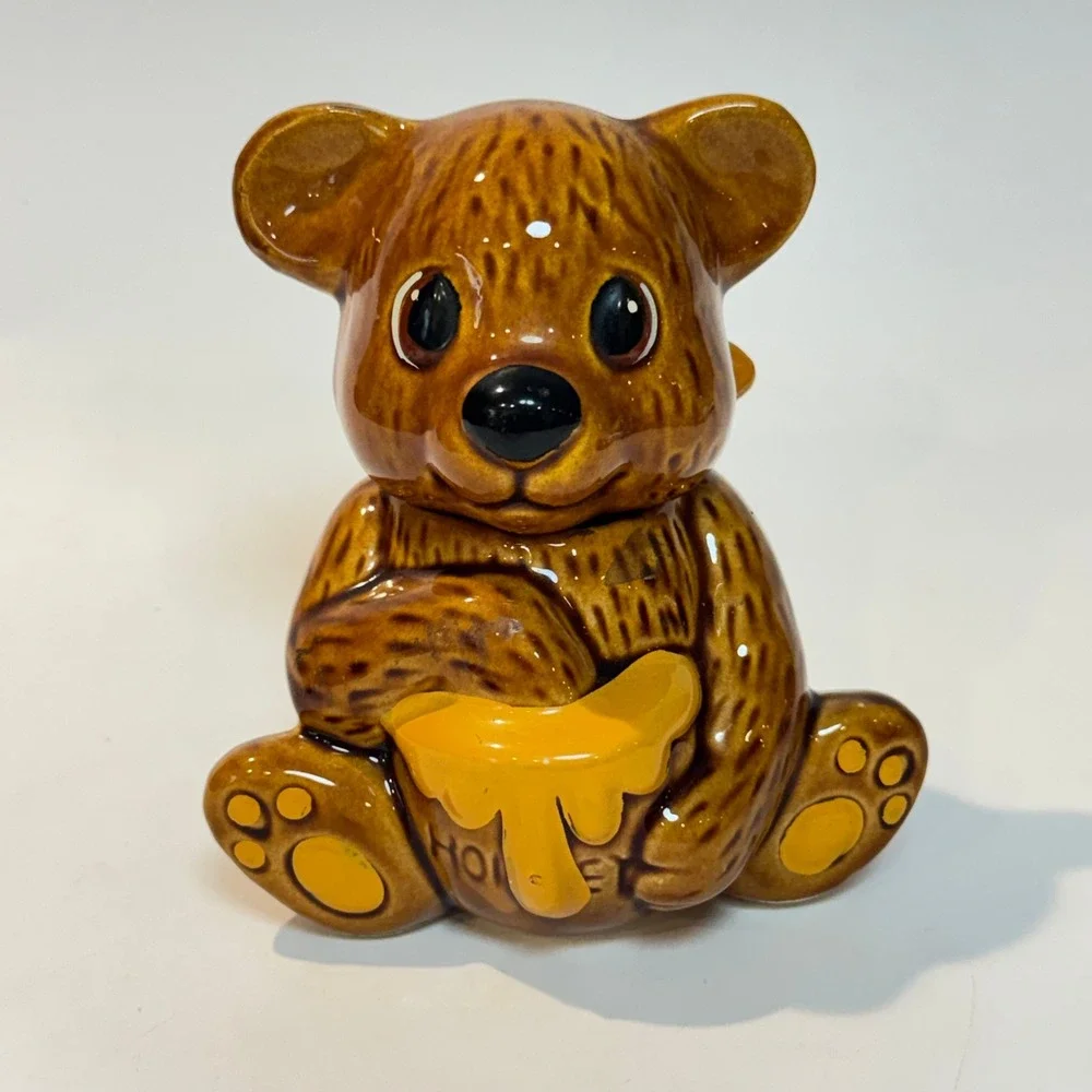 Vintage Ceramic Honey Bear Jar w Dipper Made in Taiwan A‎